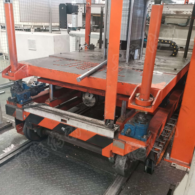 蝸輪絲桿升降機應(yīng)用